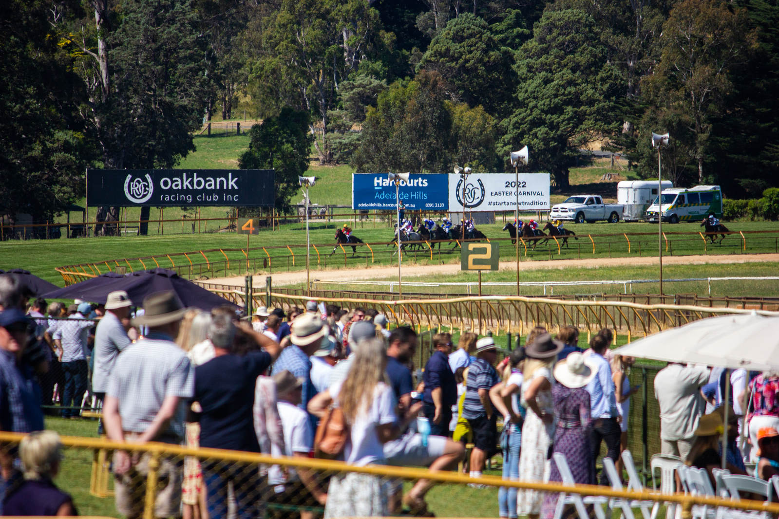 Oakbank Racing Club